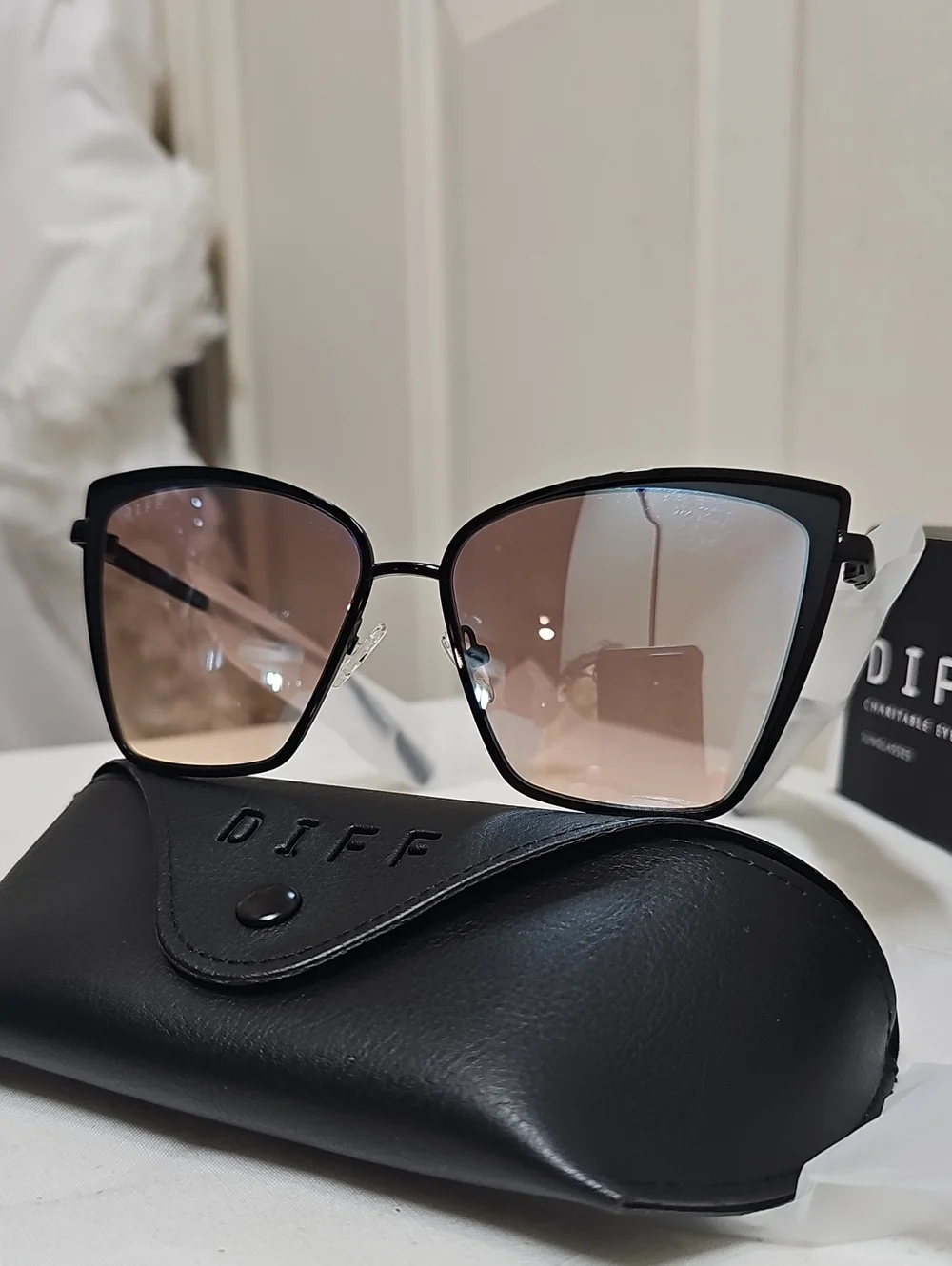 DIFF Charitable Becky Eyewear Black Frame Sunglasses with Blue-Gradient Lenses